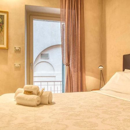 Apartmentsarena - Suite Mercatorum - Piazza Erbe Verona Kültér fotó