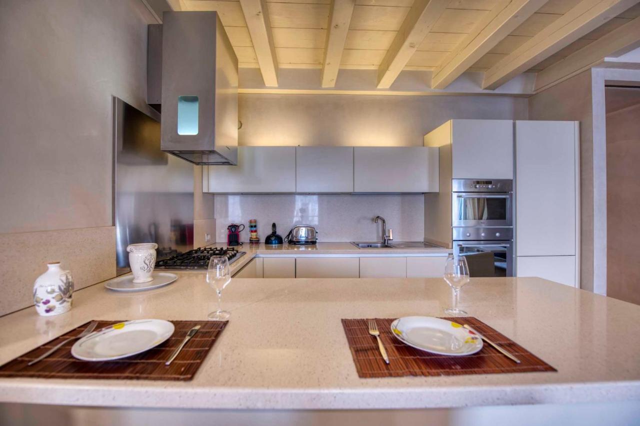 Apartmentsarena - Suite Mercatorum - Piazza Erbe Verona Kültér fotó