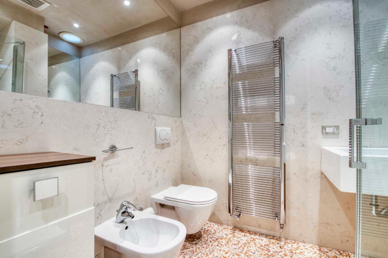 Apartmentsarena - Suite Mercatorum - Piazza Erbe Verona Kültér fotó